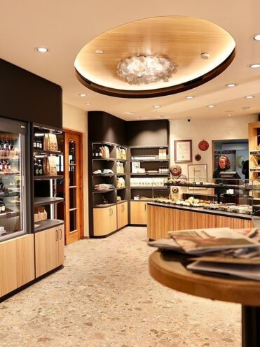 isDecorativeImage ? '' : image.title