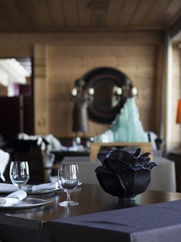 isDecorativeImage ? '' : image.title