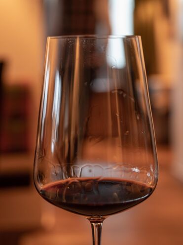 isDecorativeImage ? '' : image.title