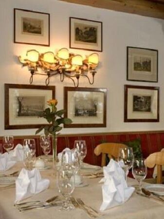 isDecorativeImage ? '' : image.title