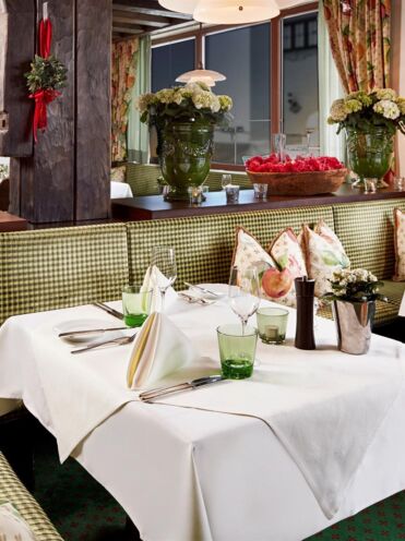 isDecorativeImage ? '' : image.title