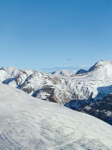 isDecorativeImage ? '' : image.title