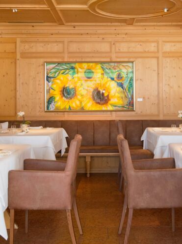 isDecorativeImage ? '' : image.title