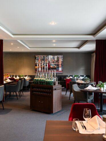 isDecorativeImage ? '' : image.title