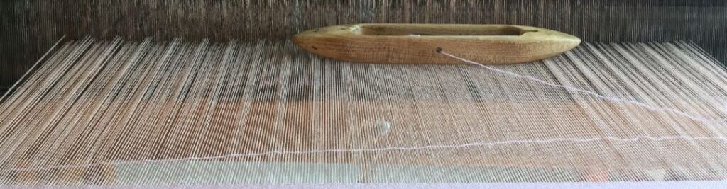 Schneerose Handgewebte Textilien