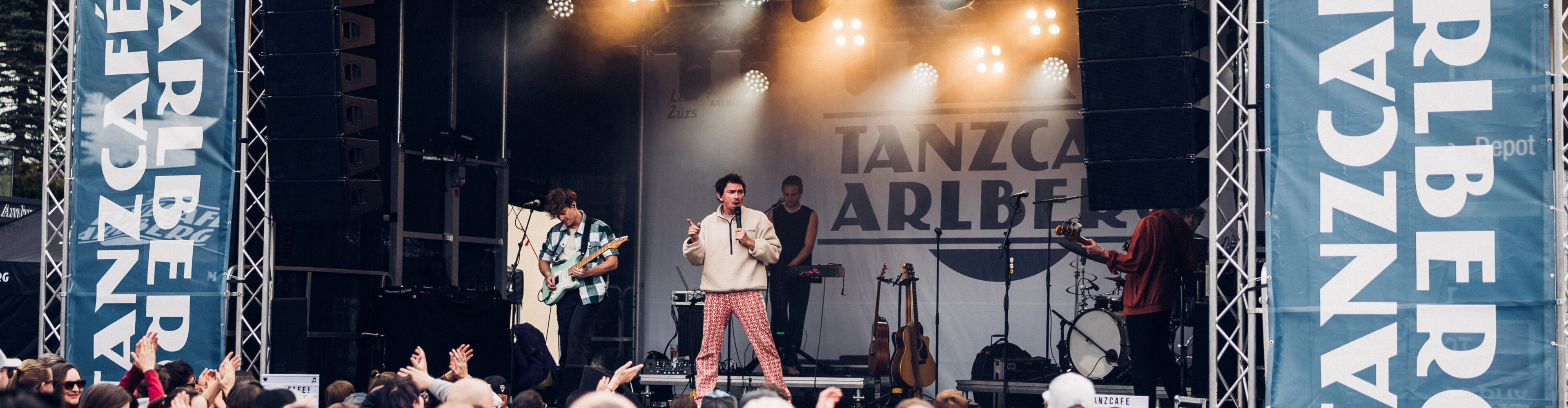 Tanzcafé Arlberg_JulianLePlay-MoritzKlee-SimonRainer-SON00037