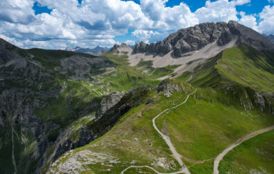 Berglandschaft in Richtung Ochsengümple und Rauhkopfscharte