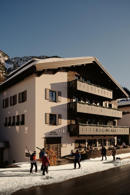 Arlberg Club house von aussen
