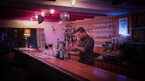 Kitsch Restaurant Bar