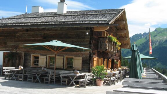 Rud-Alpe mit unserer wunderschoenen Sonnenterrasse