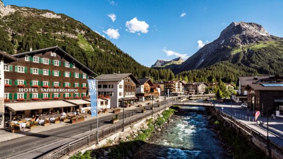 Tannbergerhof Fluss aussen
