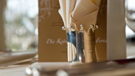 Genuss im Gourmet-Restaurant "Der Runde Saal" Genuss im Gourmet-Restaurant "Der Runde Saal"