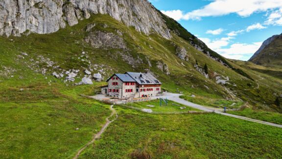 Ravensburger Hütte im Sommer Ravensburger Hütte im Sommer