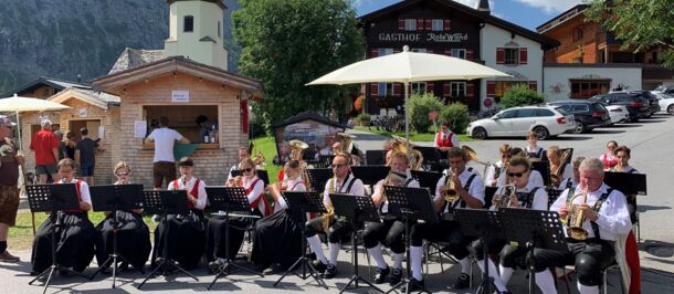 Trachtenkapelle Lech beim Zuger Dorffest