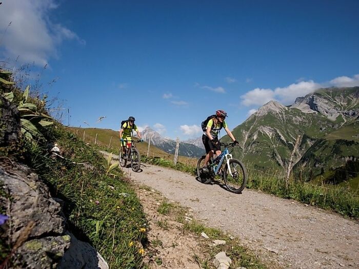 Biken (c) Lech Zuers Tourismus by Lisa Fail