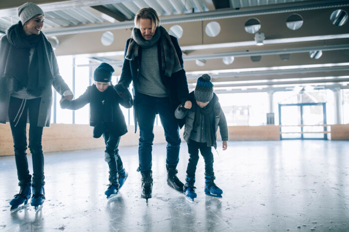 eislaufen-familie-eishalle-vorarlberg