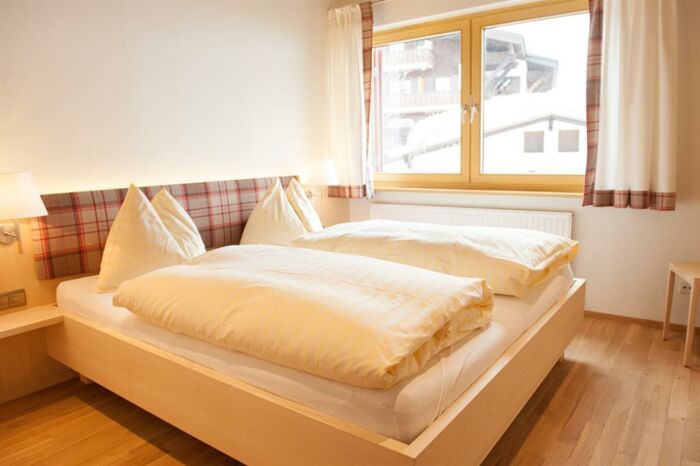 Schlafzimmer im Braunarl