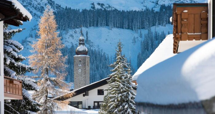 nidus_chalet_lech_kirchturm_dorf_DSC_3630_panorama