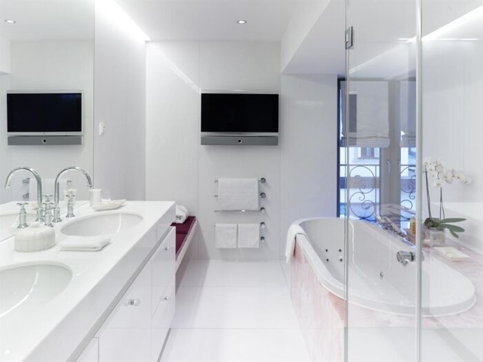SPA Suite Badezimmer