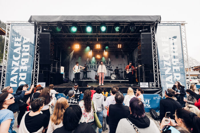 Tanzcafé Arlberg_JulianLePlay-MoritzKlee-SimonRainer-SON00475