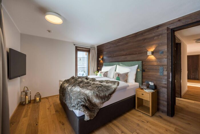 nidus-chalet-lech-parterre-schlafzimmer-terasse-ga