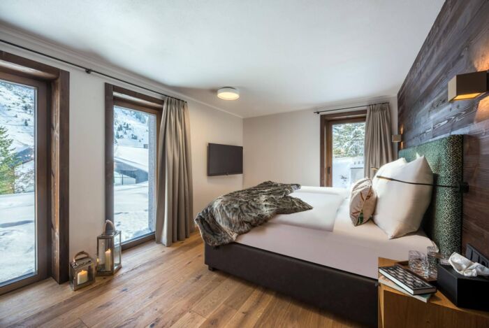 nidus-chalet-lech-parterre-schlafzimmer2-terasse-g