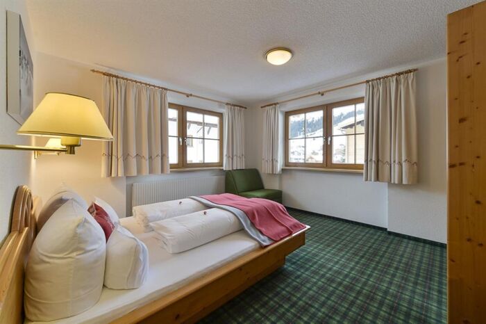 Schlafzimmer 2