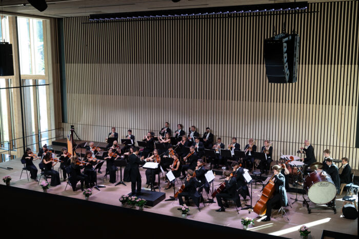 Orchester beim Lech Classic Festival auf der Bühne in den Lechwelten