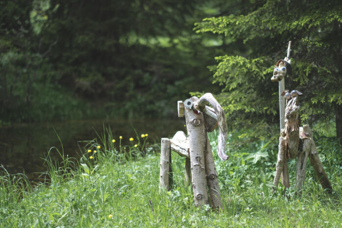 Elefanten-Holzfigur im Sagenwald