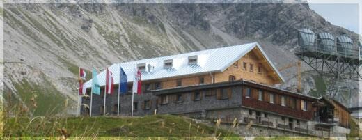 Ulmer Hütte im Sommer
