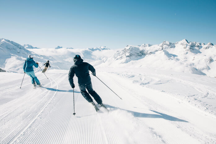 skifahren-vorarlberg-skiurlaub-sonnenskilauf