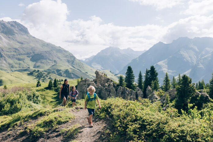 Spielend wandern Weg Lech_Lech Zürs ©Daniel Zangerl (75)