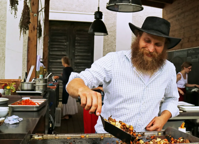 Benschi Schwaighofer am Grill