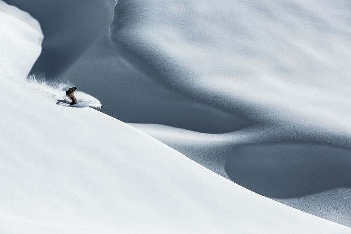 snowboarden-vorarlberg-tiefschnee