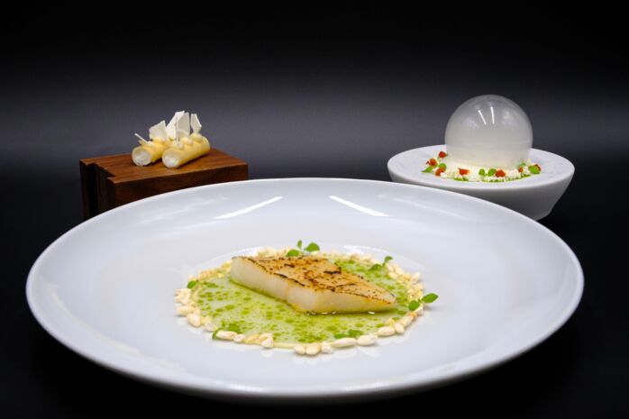 Heilbutt mit Eukalyptus-Röllchen und griechischem