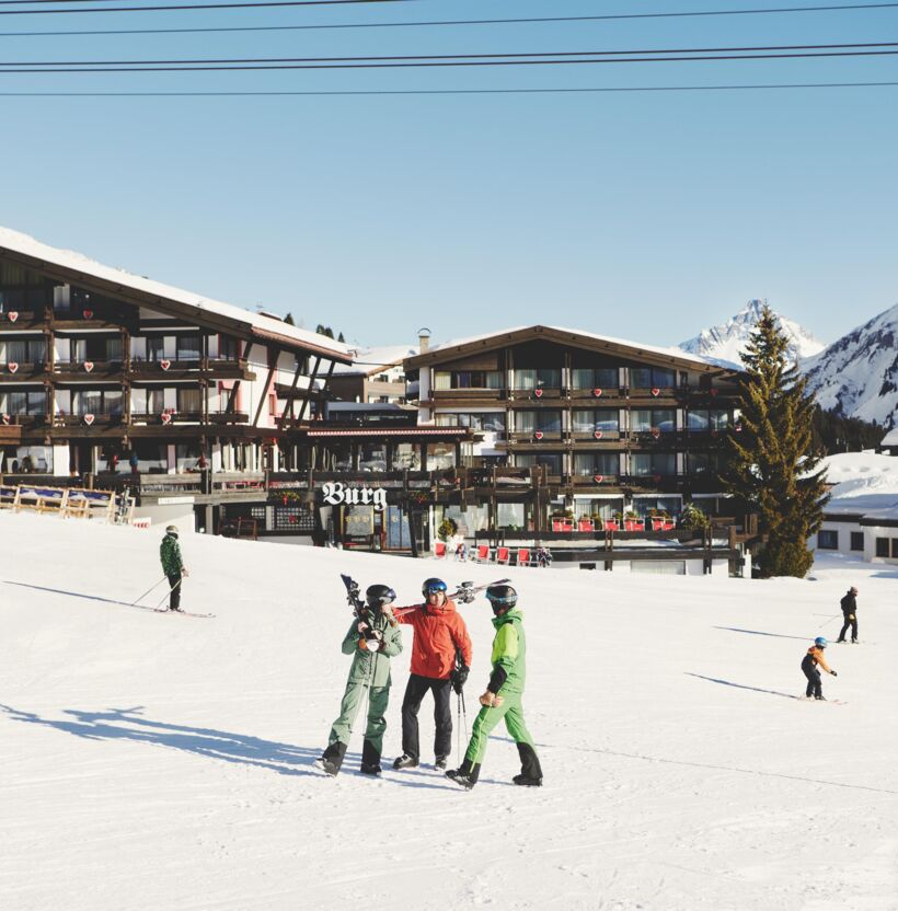 Burg Hotel Aussenansicht Winter